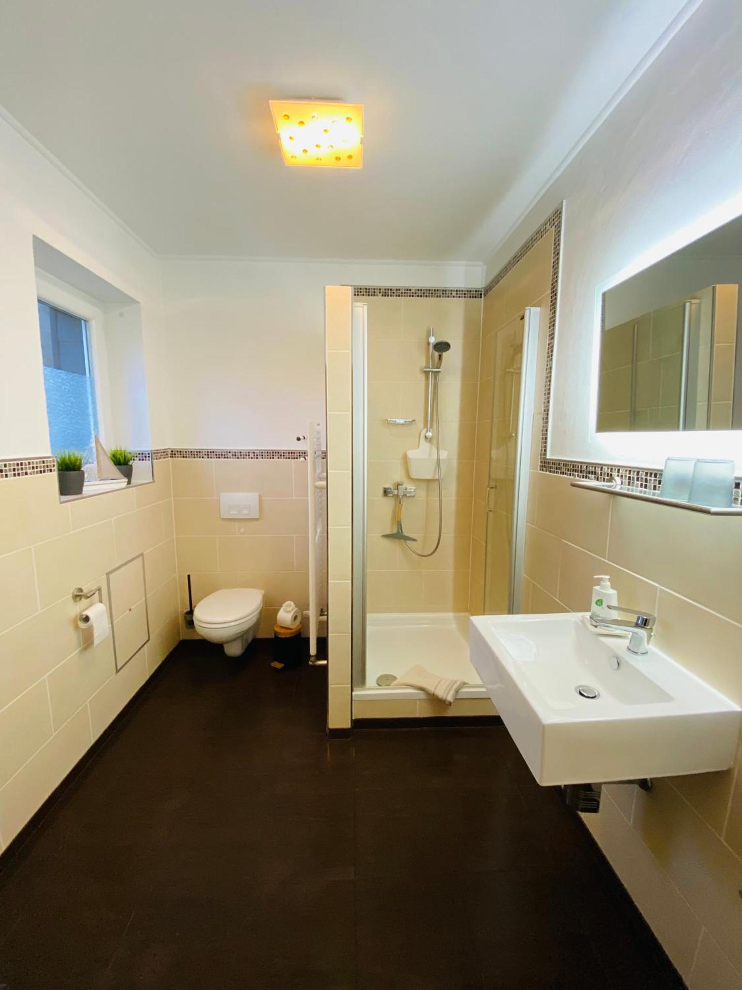 Ferienwohnung Ambiente Klotten Bagian luar foto
