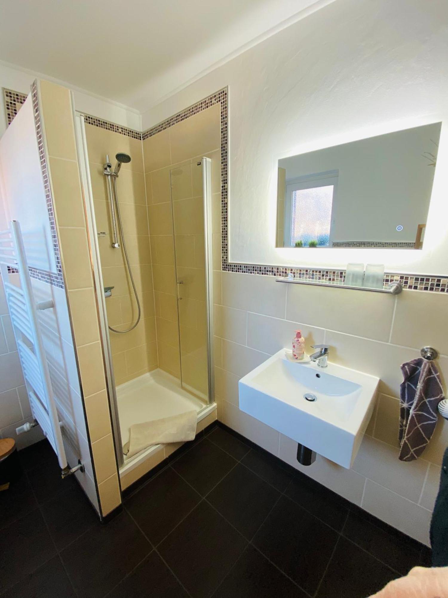 Ferienwohnung Ambiente Klotten Bagian luar foto